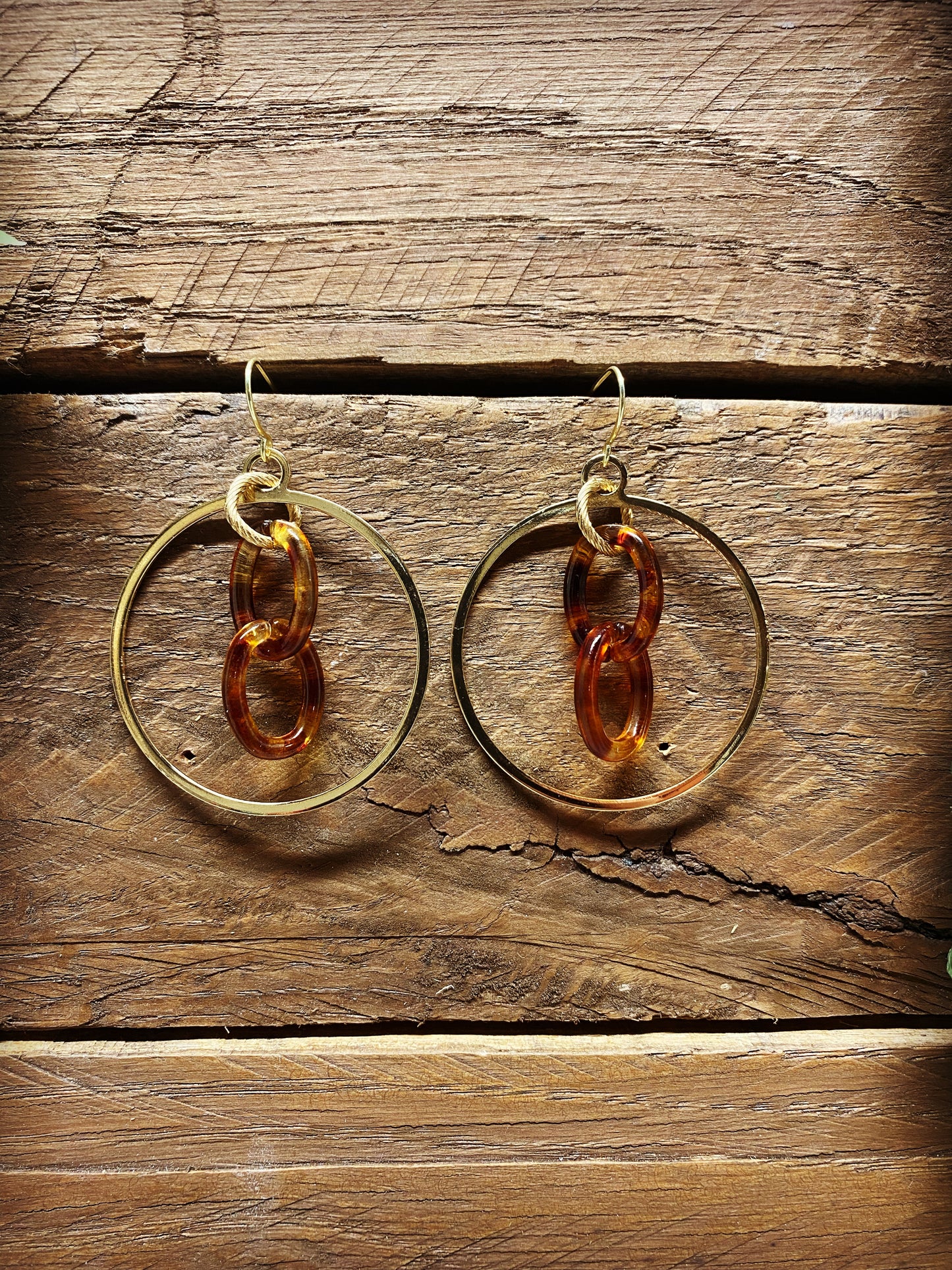 Tortoises Shell Chain Hoops