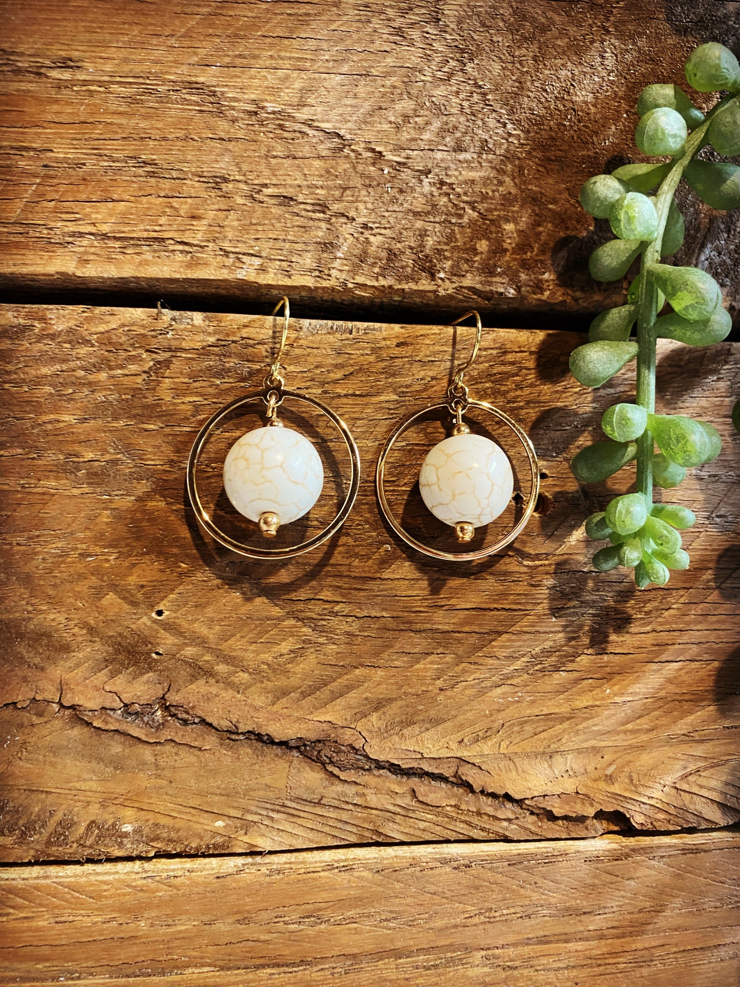 Gold Mini Hoop - White Vein
