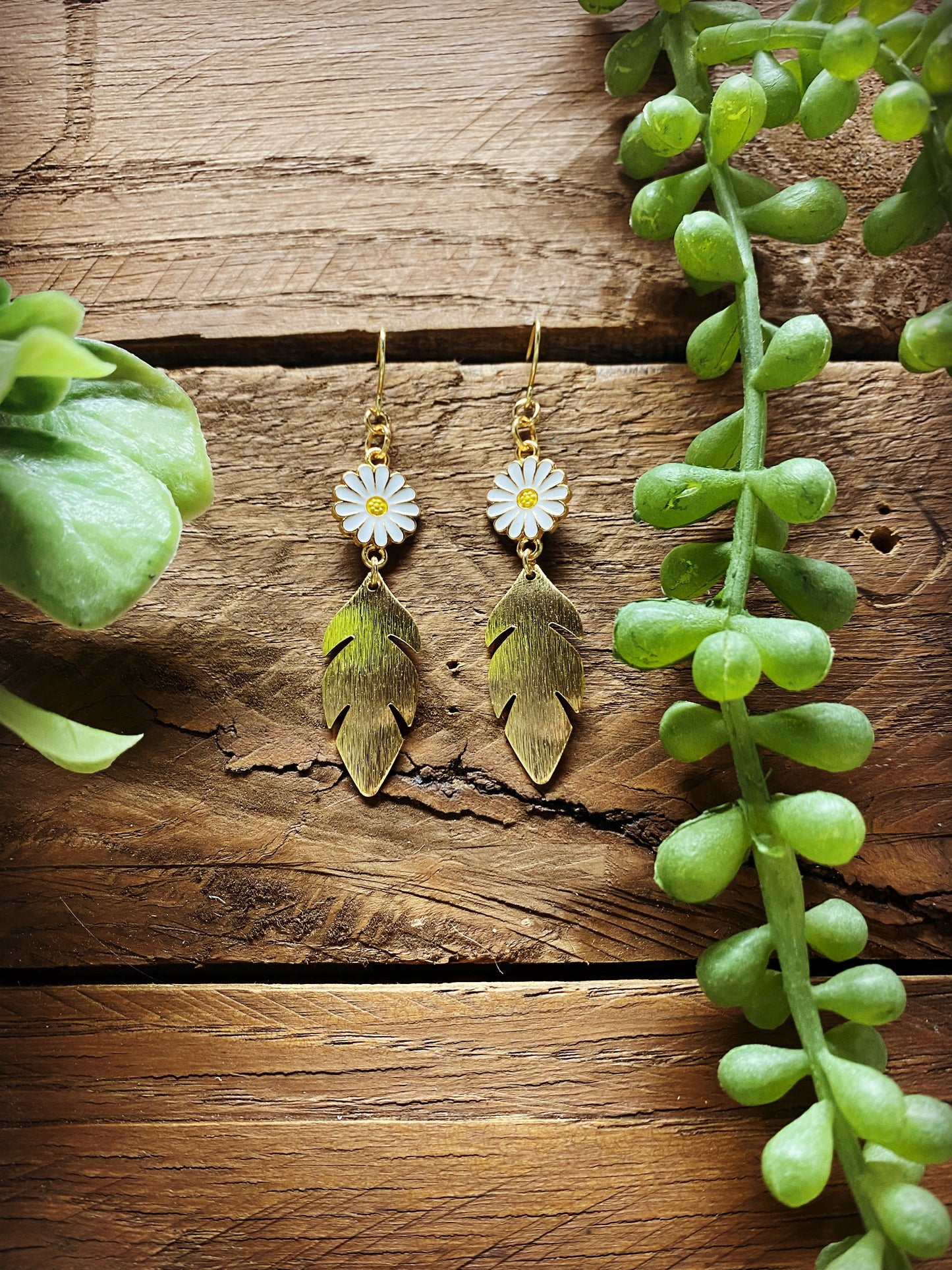 Daisy Dangles - 3 color options