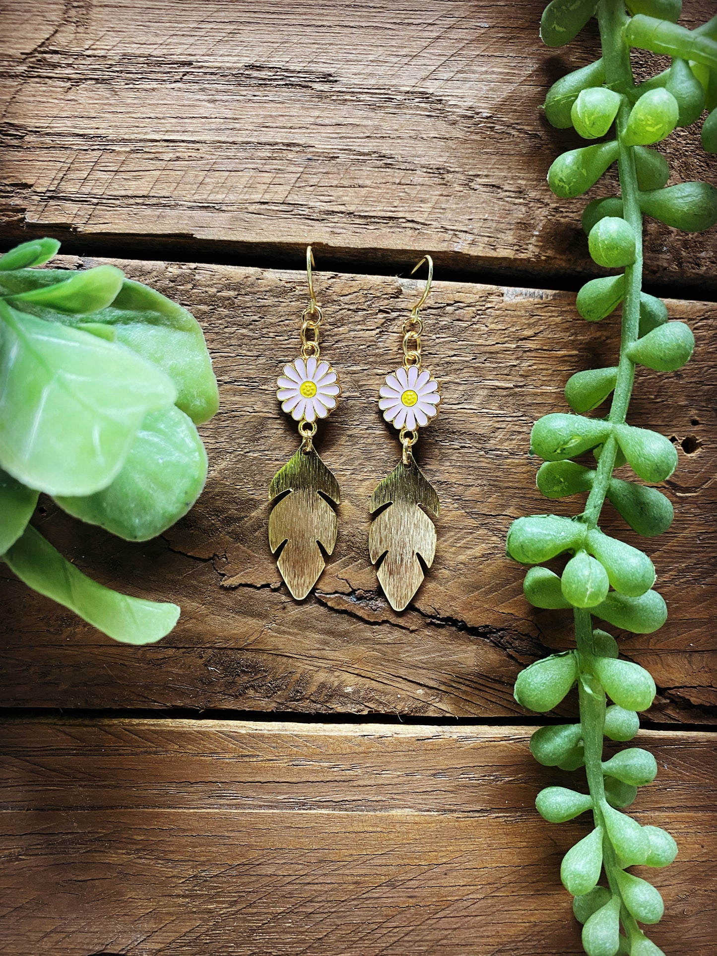Daisy Dangles - 3 color options