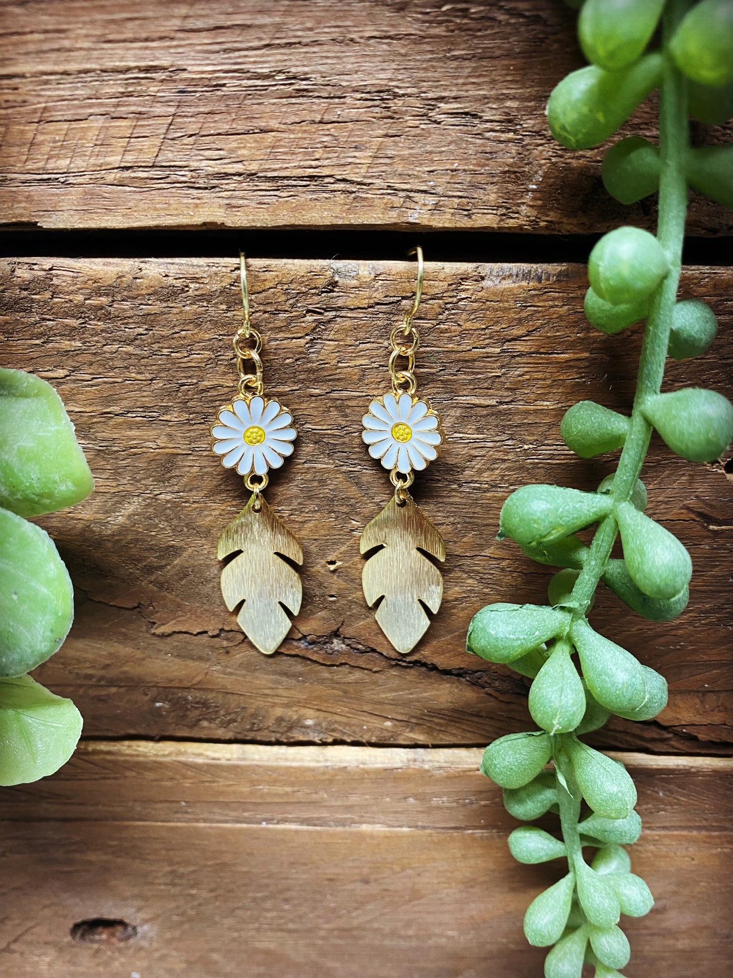 Daisy Dangles - 3 color options
