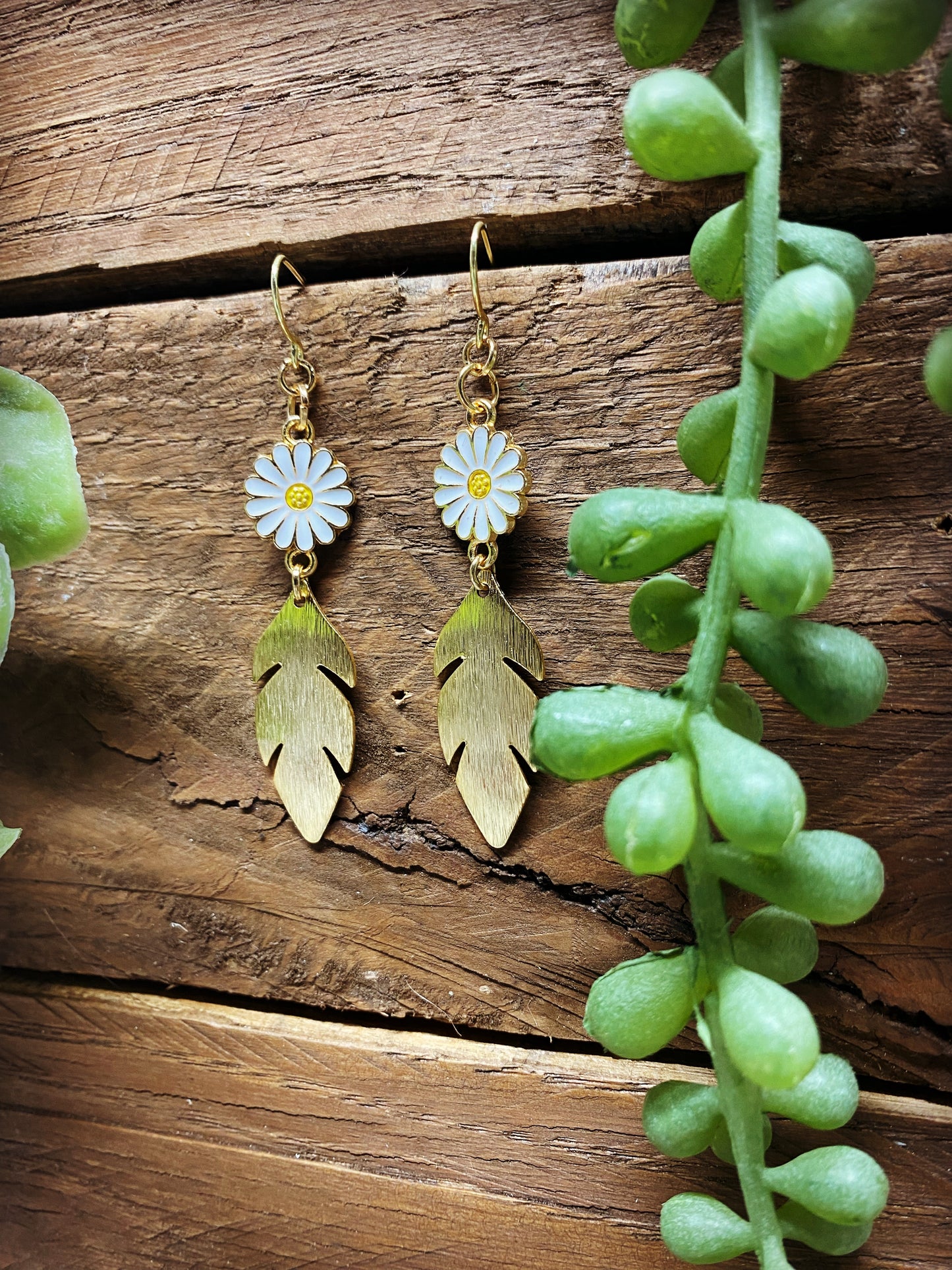 Daisy Dangles - 3 color options
