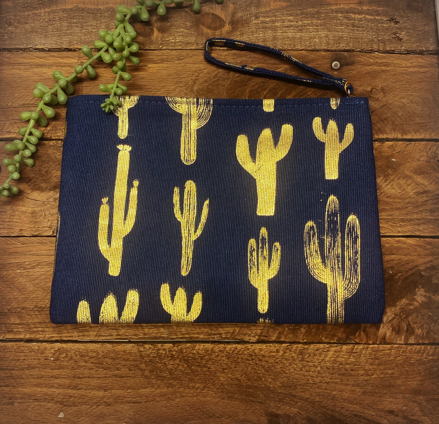 Fashion Gold Cactus Wristlet - Discounted