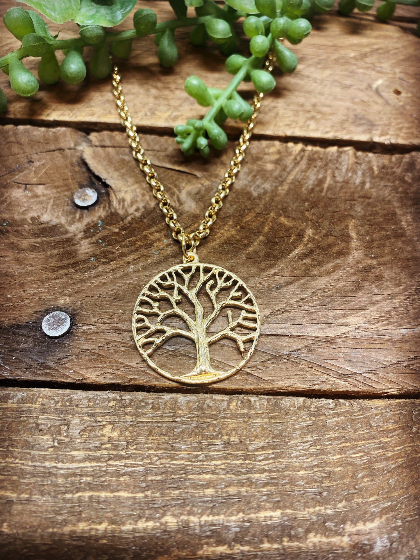 Classic Tree of Life Necklace - 18 Inch