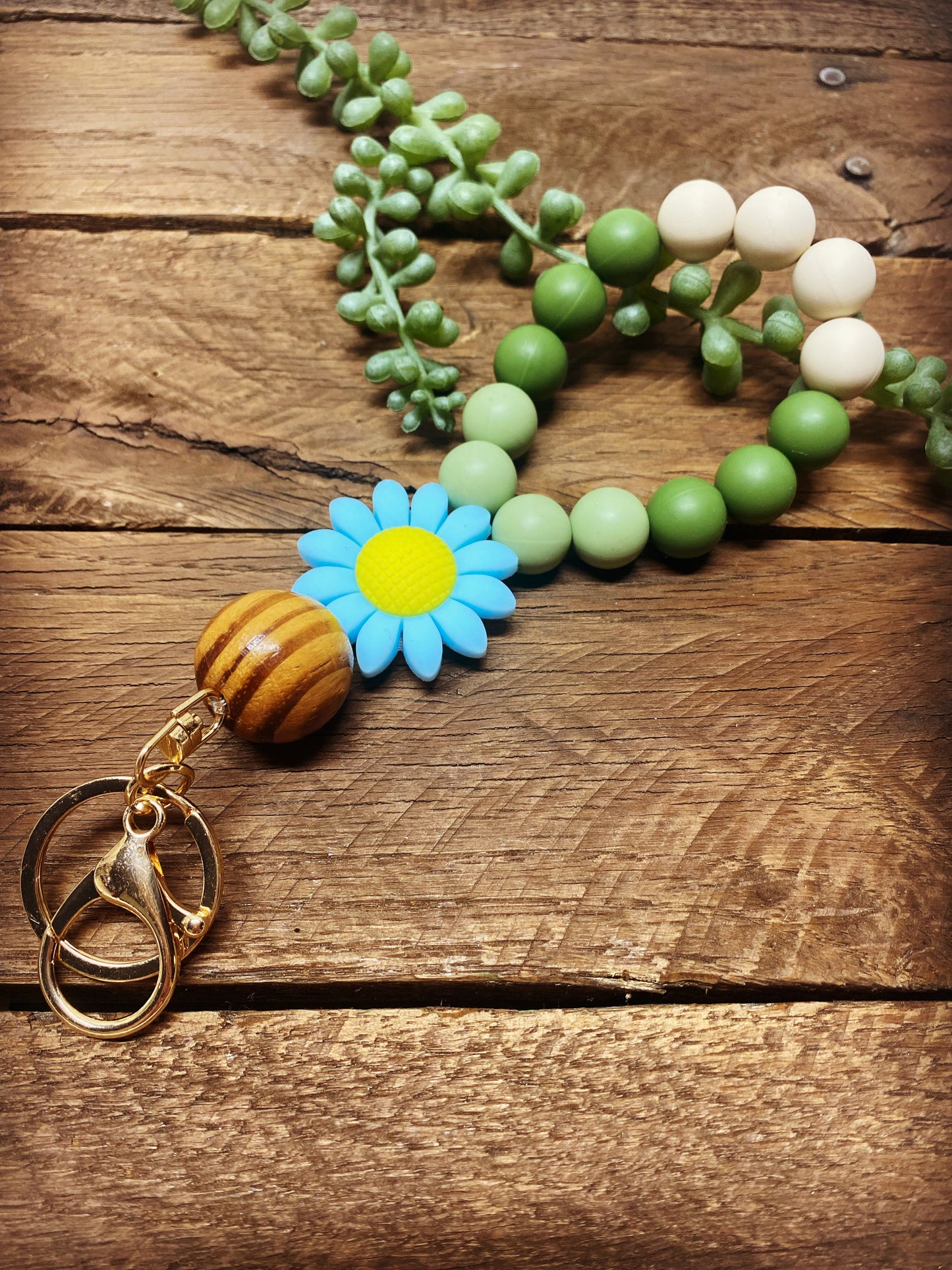 Keychain Bangle - Blue Daisy