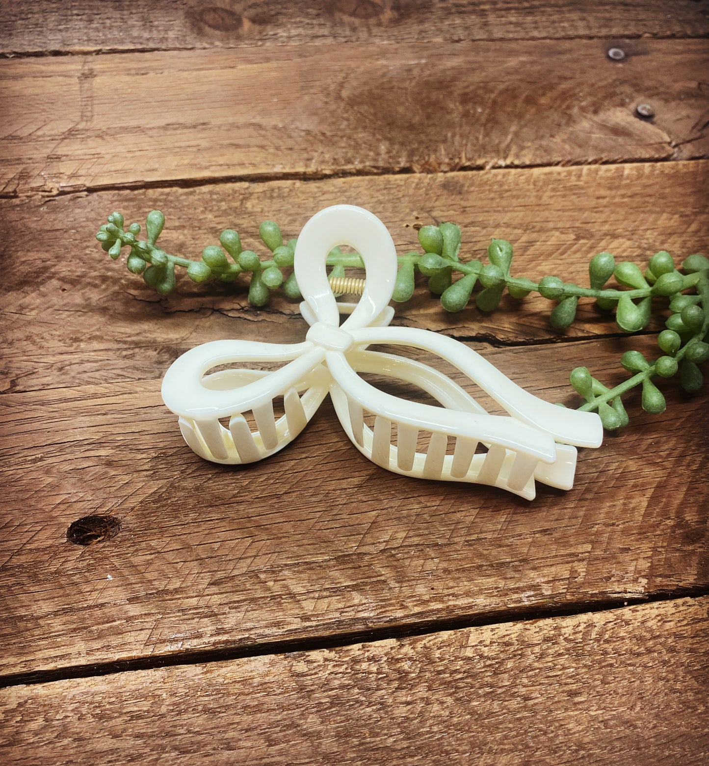 Hairclip Cream Bow