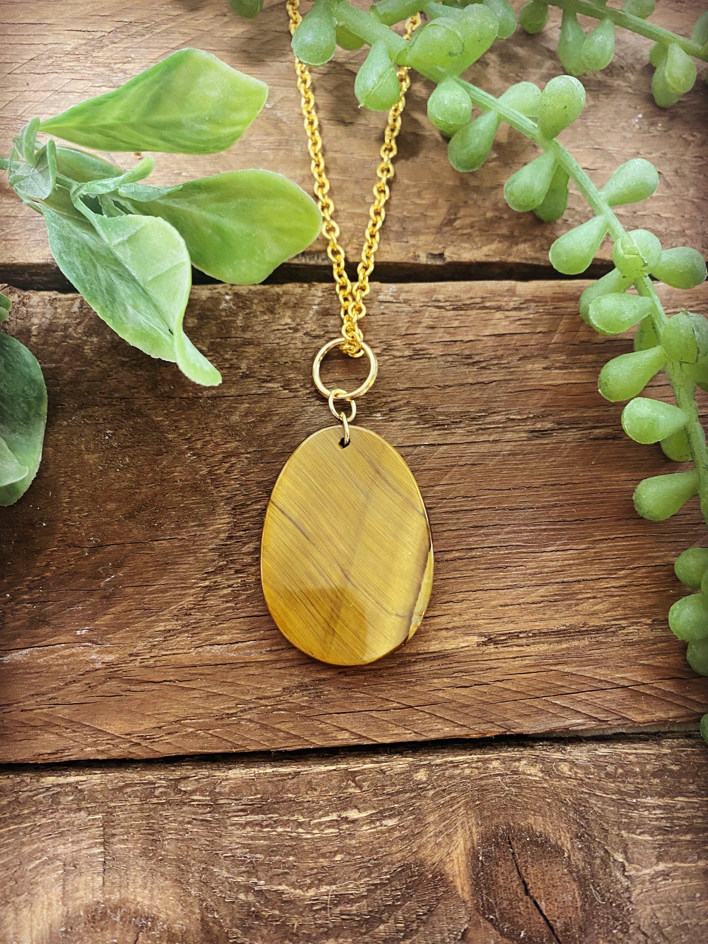 Classic Tigers Eye Pendant Necklace