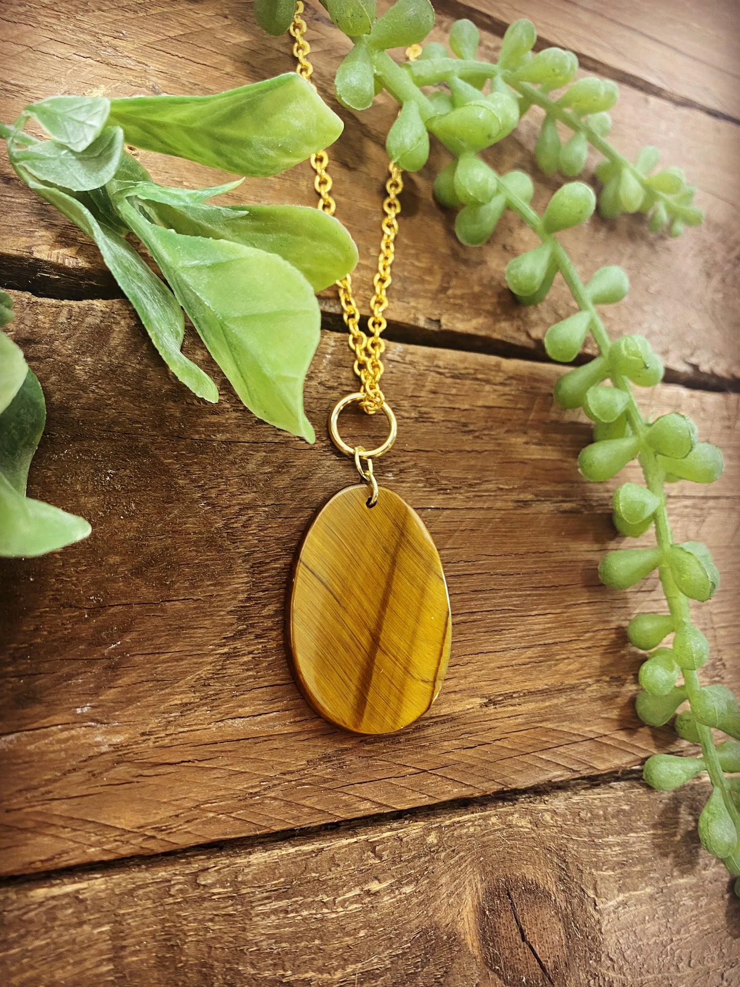 Classic Tigers Eye Pendant Necklace